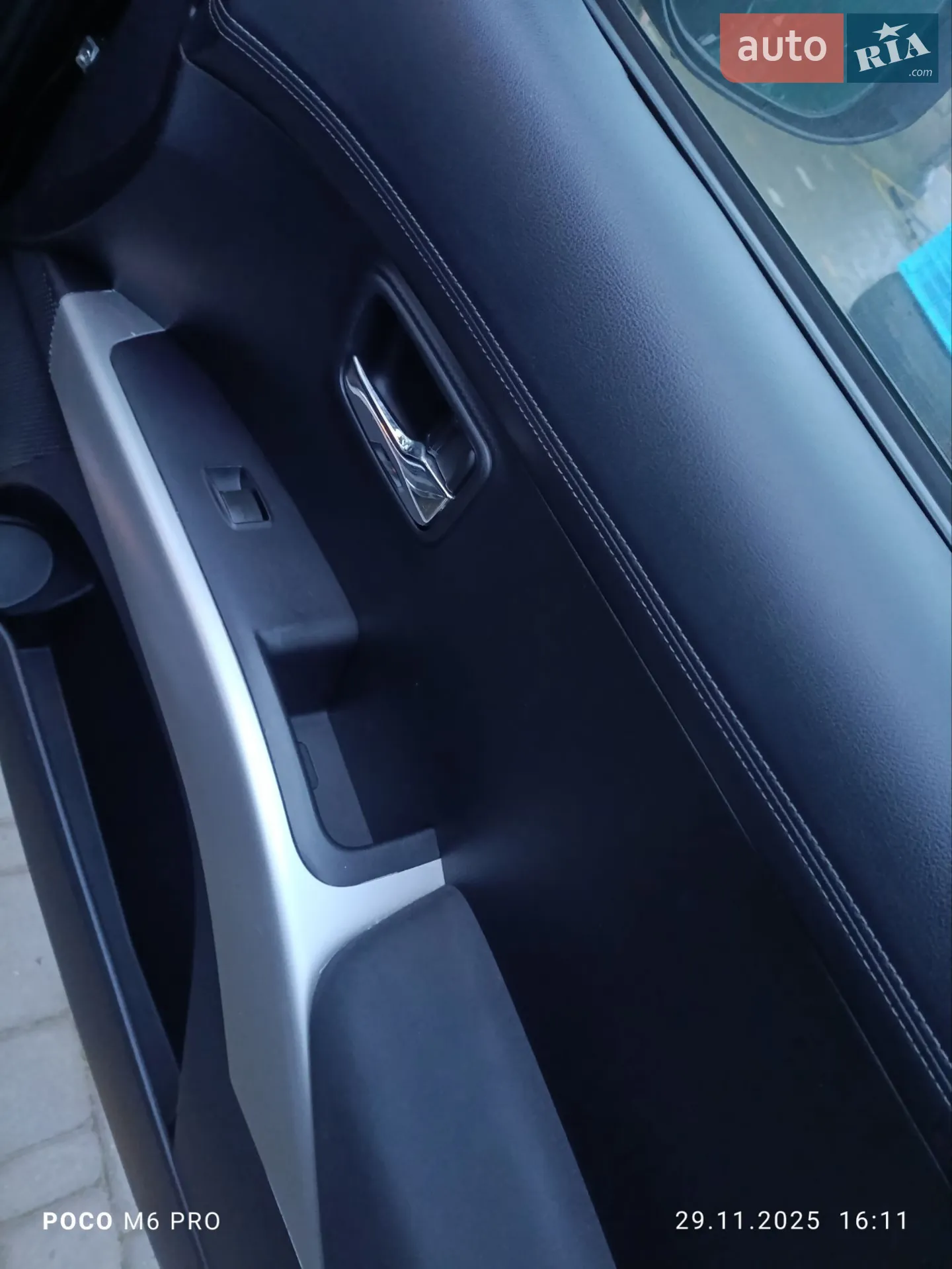 2010 Mitsubishi Outlander - мініатюра 18