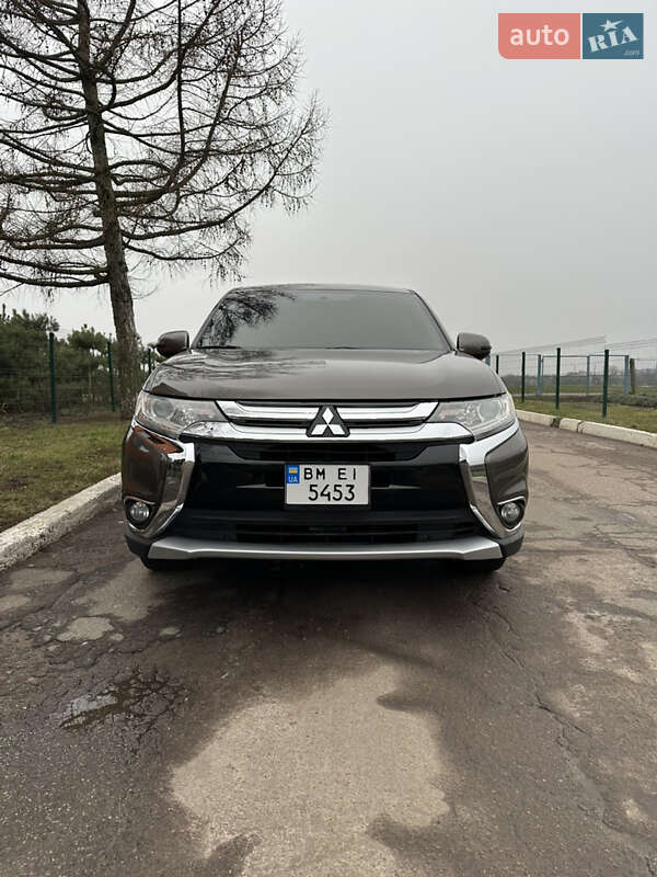 Внедорожник / Кроссовер Mitsubishi Outlander 2015 в Сумах фото 7 Внедорожник / Кроссовер Mitsubishi Outlander 2015 в Сумах