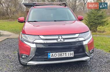 Позашляховик / Кросовер Mitsubishi Outlander 2018 в Ужгороді