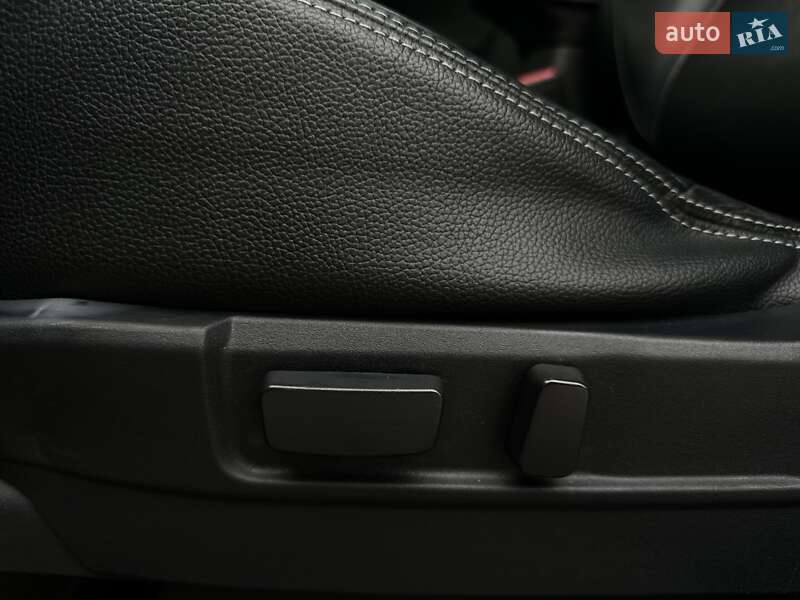 Позашляховик / Кросовер Mitsubishi Outlander 2013 в Івано-Франківську