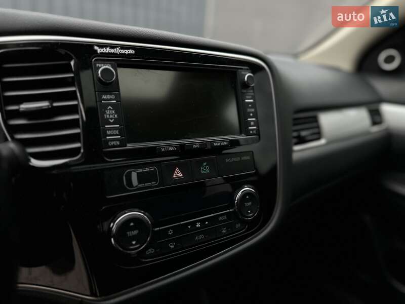 Позашляховик / Кросовер Mitsubishi Outlander 2013 в Івано-Франківську