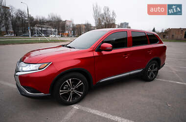 Позашляховик / Кросовер Mitsubishi Outlander 2019 в Запоріжжі