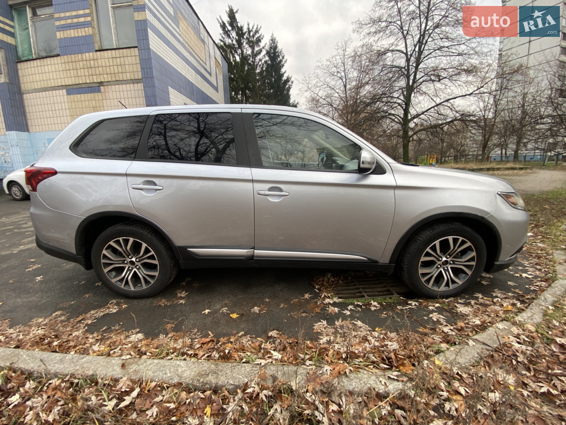 2016 Mitsubishi Outlander - мініатюра 3