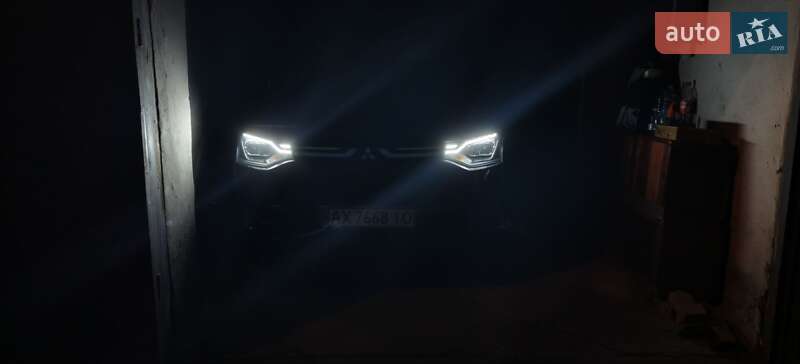 Позашляховик / Кросовер Mitsubishi Outlander 2013 в Харкові фото 3 Позашляховик / Кросовер Mitsubishi Outlander 2013 в Харкові