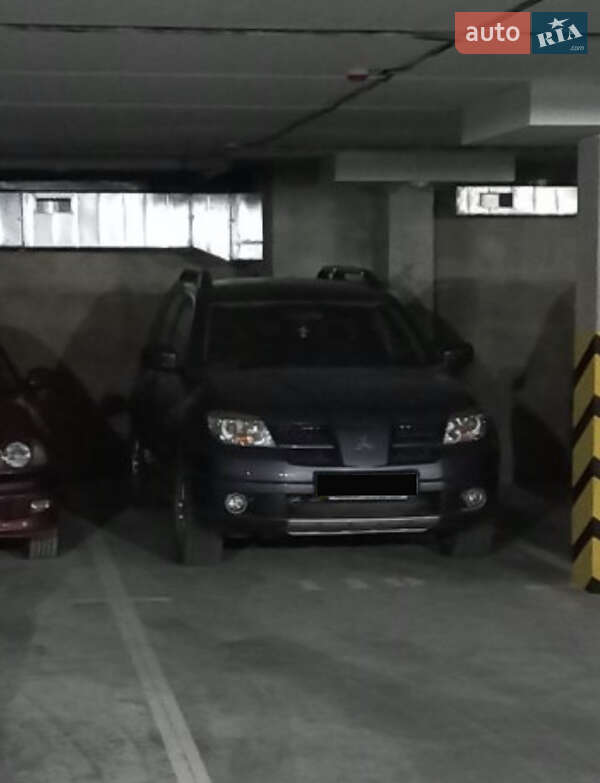 Позашляховик / Кросовер Mitsubishi Outlander 2008 в Харкові