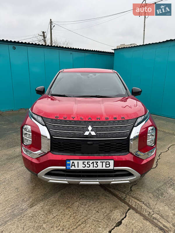 Mitsubishi Outlander 2022