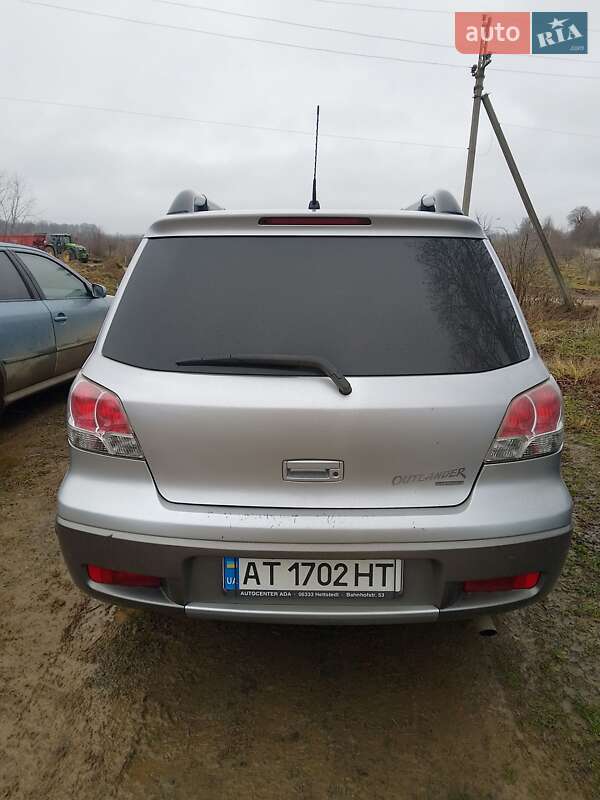 Внедорожник / Кроссовер Mitsubishi Outlander 2004 в Стрые фото 5 Внедорожник / Кроссовер Mitsubishi Outlander 2004 в Стрые
