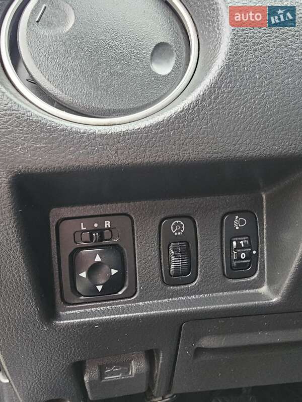 Позашляховик / Кросовер Mitsubishi Outlander 2007 в Києві фото 5 Позашляховик / Кросовер Mitsubishi Outlander 2007 в Києві