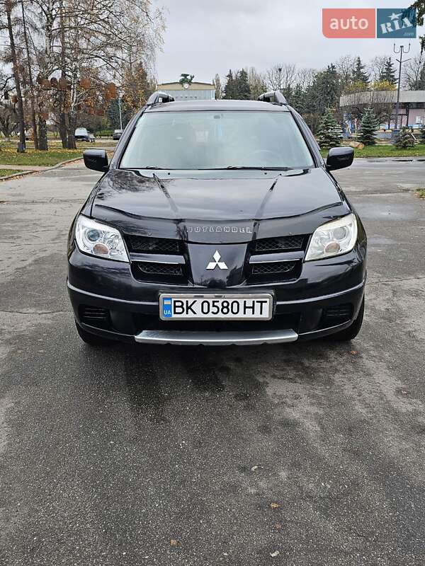 Позашляховик / Кросовер Mitsubishi Outlander 2007 в Києві фото 6 Позашляховик / Кросовер Mitsubishi Outlander 2007 в Києві