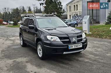 Позашляховик / Кросовер Mitsubishi Outlander 2007 в Києві