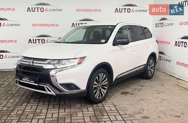 Внедорожник / Кроссовер Mitsubishi Outlander 2020 в Львове
