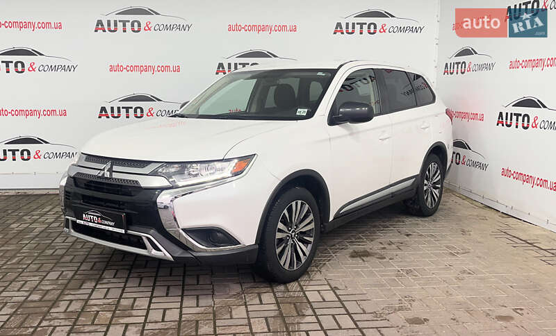Mitsubishi Outlander 2020