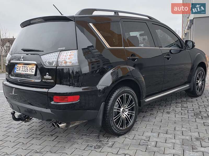 Внедорожник / Кроссовер Mitsubishi Outlander 2012 в Хмельницком