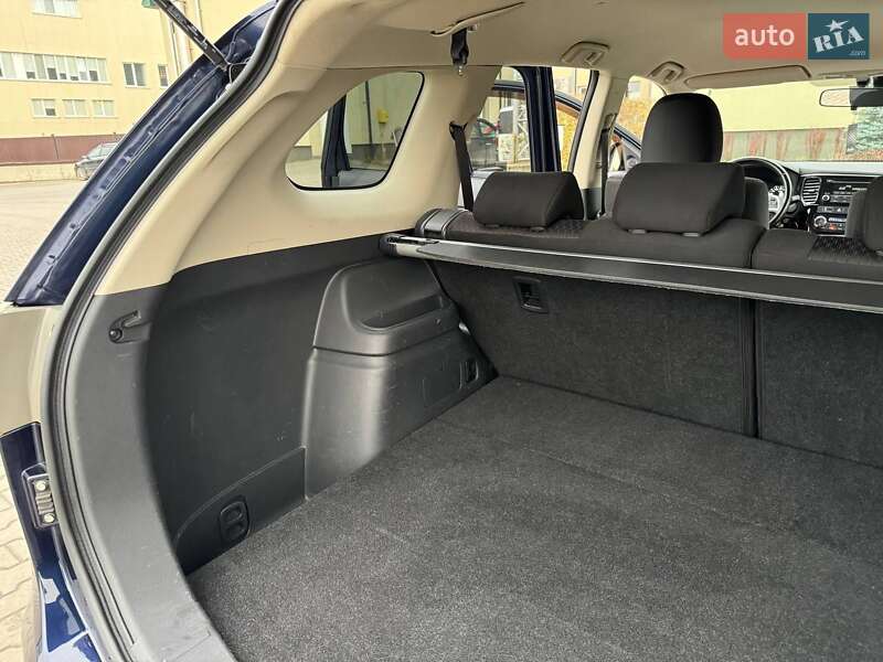 Позашляховик / Кросовер Mitsubishi Outlander 2012 в Луцьку