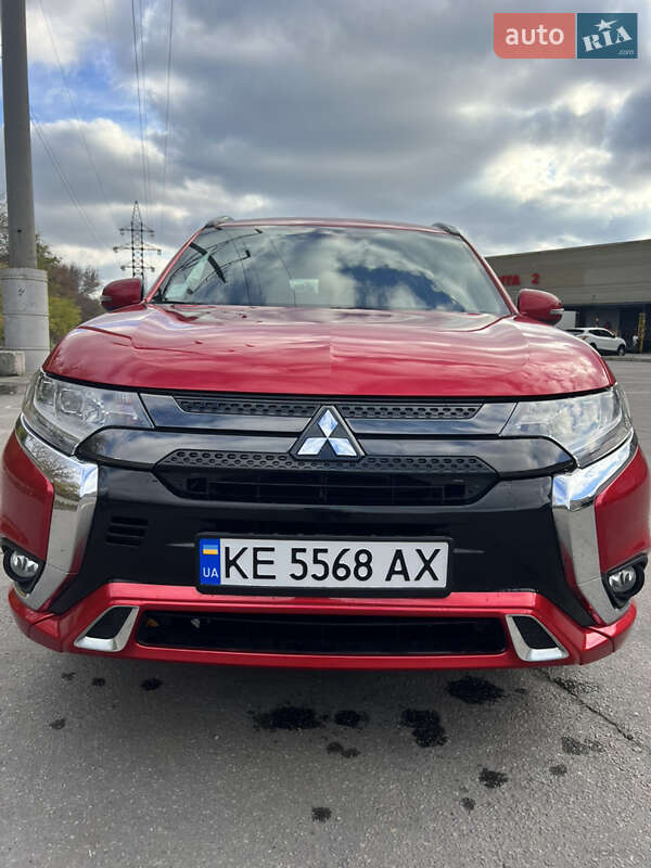 Внедорожник / Кроссовер Mitsubishi Outlander 2021 в Днепре
