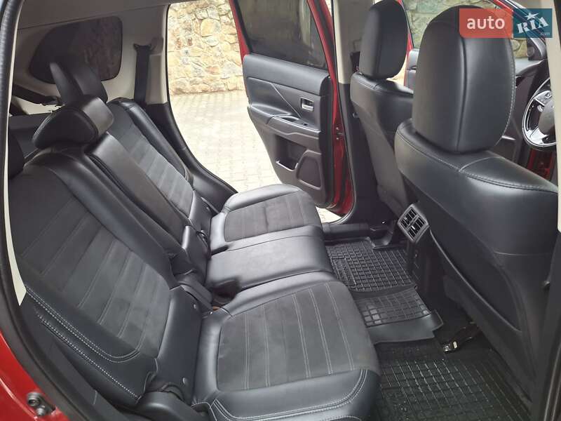 Позашляховик / Кросовер Mitsubishi Outlander 2019 в Вінниці