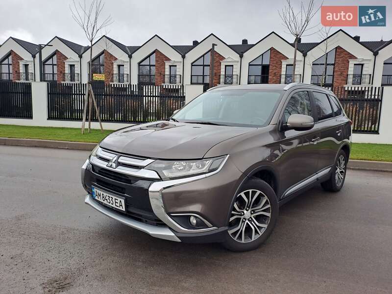 Внедорожник / Кроссовер Mitsubishi Outlander 2016 в Белой Церкви фото 2 Внедорожник / Кроссовер Mitsubishi Outlander 2016 в Белой Церкви