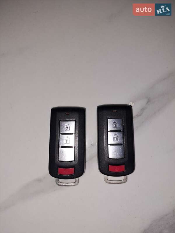 Внедорожник / Кроссовер Mitsubishi Outlander 2016 в Белой Церкви фото 25 Внедорожник / Кроссовер Mitsubishi Outlander 2016 в Белой Церкви