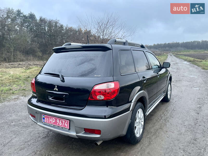 Внедорожник / Кроссовер Mitsubishi Outlander 2006 в Ровно