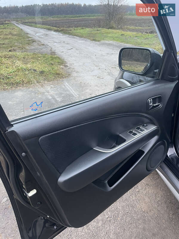 Внедорожник / Кроссовер Mitsubishi Outlander 2006 в Ровно