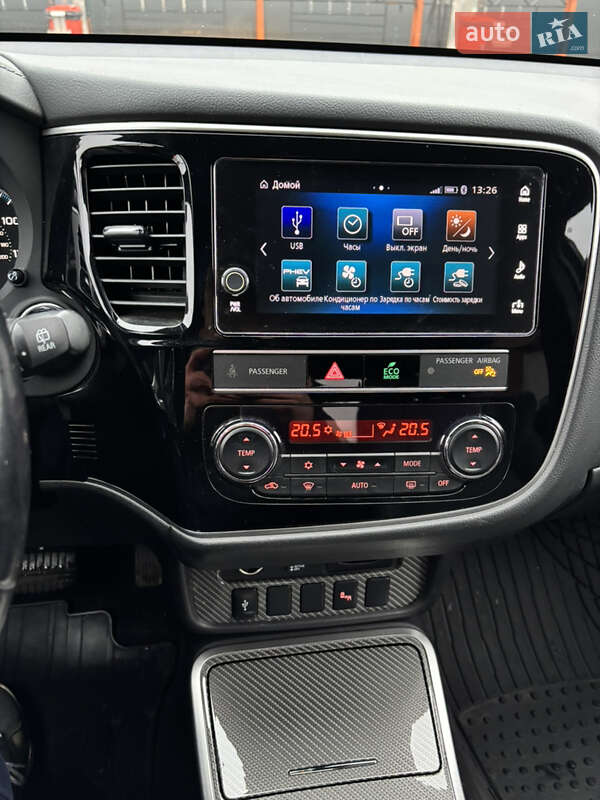 Внедорожник / Кроссовер Mitsubishi Outlander 2018 в Харькове