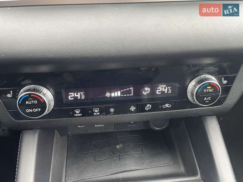 Внедорожник / Кроссовер Mitsubishi Outlander 2021 в Киеве фото 20 Внедорожник / Кроссовер Mitsubishi Outlander 2021 в Киеве