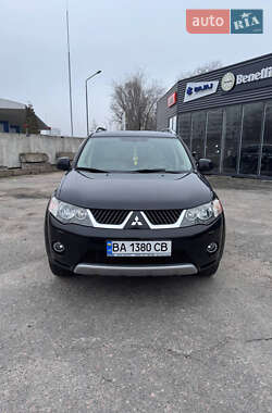 Внедорожник / Кроссовер Mitsubishi Outlander 2007 в Запорожье