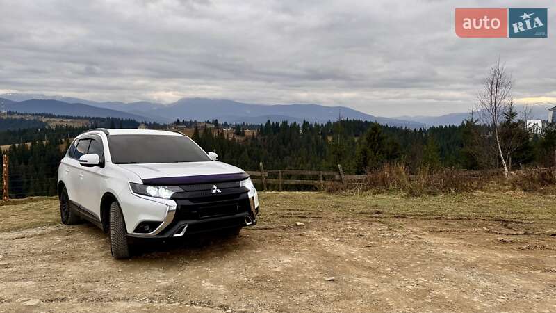 Mitsubishi Outlander 2018