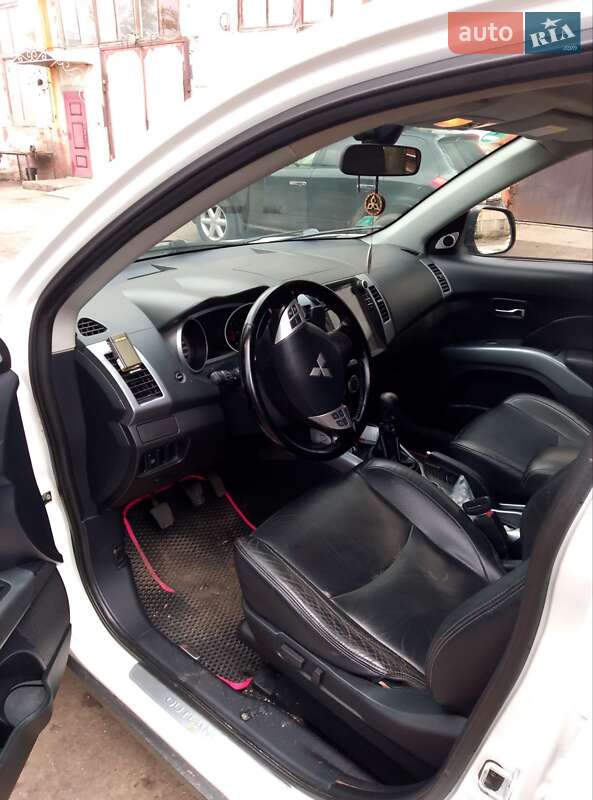 Позашляховик / Кросовер Mitsubishi Outlander 2008 в Кривому Розі фото 70 Позашляховик / Кросовер Mitsubishi Outlander 2008 в Кривому Розі