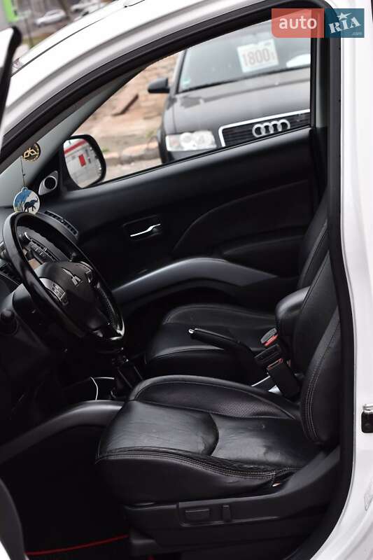 Позашляховик / Кросовер Mitsubishi Outlander 2008 в Кривому Розі фото 35 Позашляховик / Кросовер Mitsubishi Outlander 2008 в Кривому Розі