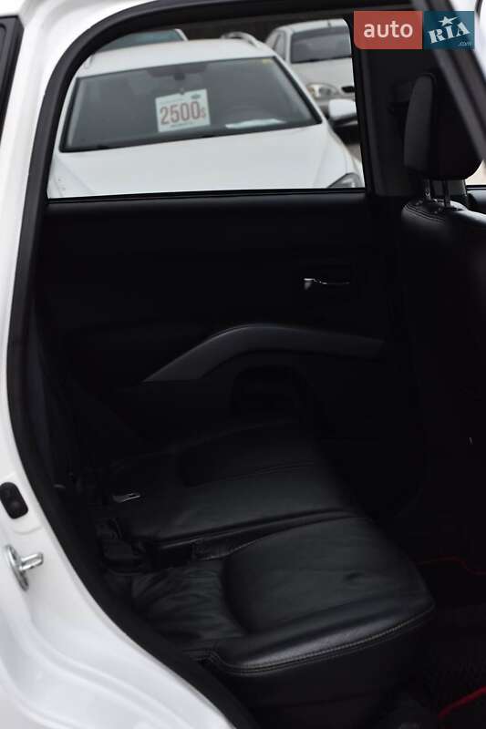 Позашляховик / Кросовер Mitsubishi Outlander 2008 в Кривому Розі фото 46 Позашляховик / Кросовер Mitsubishi Outlander 2008 в Кривому Розі