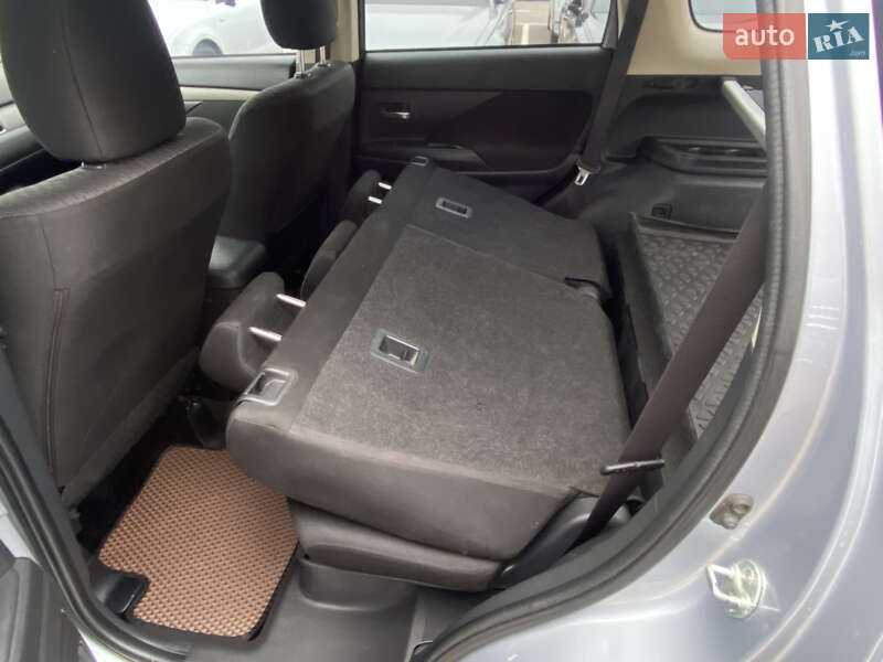 Позашляховик / Кросовер Mitsubishi Outlander 2012 в Києві фото 28 Позашляховик / Кросовер Mitsubishi Outlander 2012 в Києві