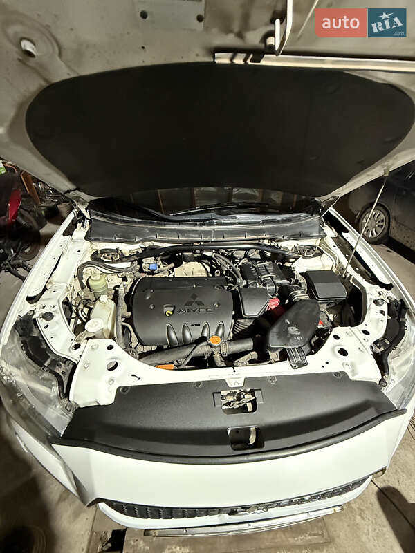 Позашляховик / Кросовер Mitsubishi Outlander 2008 в Березівці