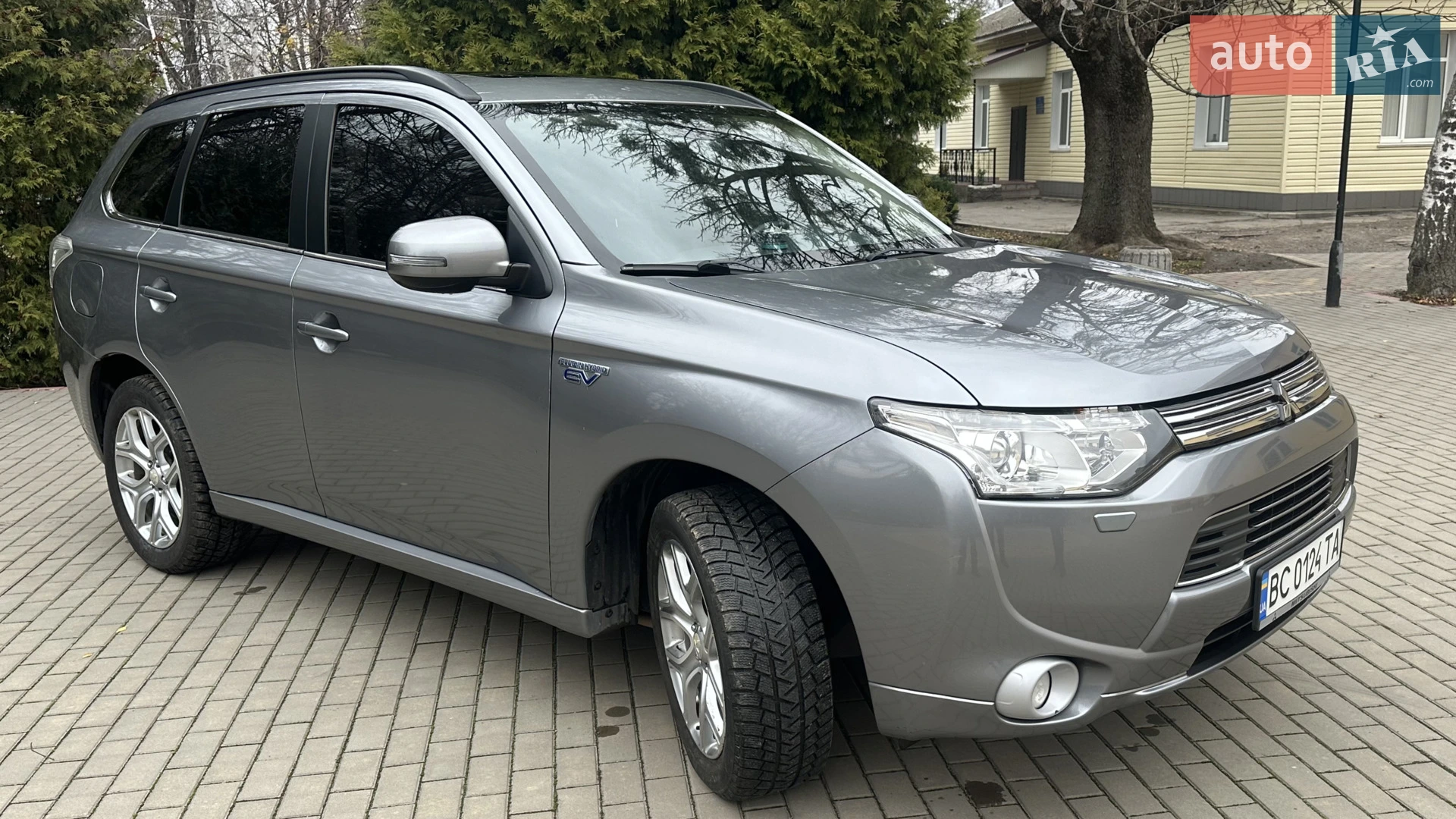 2013 Mitsubishi Outlander - мініатюра 2