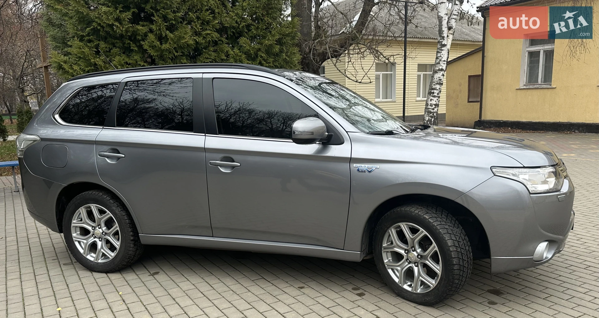 2013 Mitsubishi Outlander - мініатюра 11