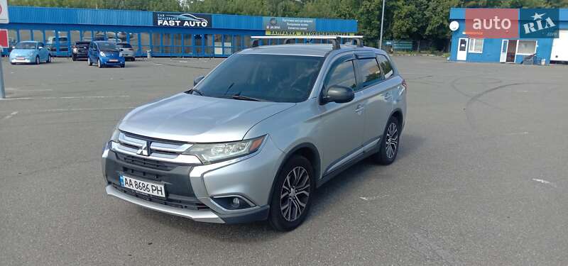 Позашляховик / Кросовер Mitsubishi Outlander 2018 в Києві фото Позашляховик / Кросовер Mitsubishi Outlander 2018 в Києві