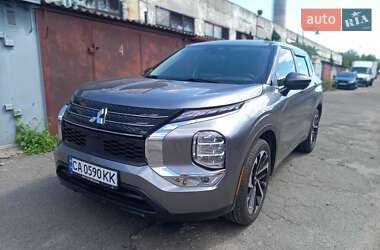 Позашляховик / Кросовер Mitsubishi Outlander 2021 в Черкасах