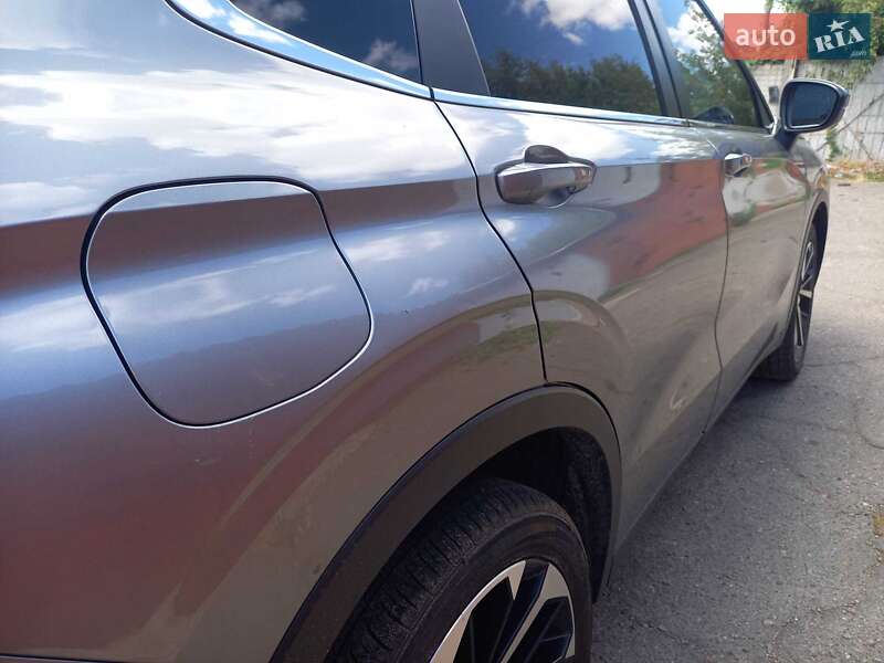 Внедорожник / Кроссовер Mitsubishi Outlander 2021 в Черкассах фото 15 Внедорожник / Кроссовер Mitsubishi Outlander 2021 в Черкассах
