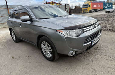 Внедорожник / Кроссовер Mitsubishi Outlander 2013 в Дрогобыче