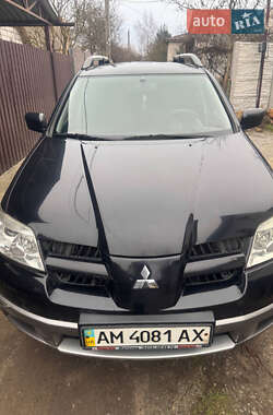 Внедорожник / Кроссовер Mitsubishi Outlander 2008 в Житомире