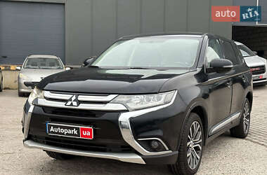 Внедорожник / Кроссовер Mitsubishi Outlander 2017 в Львове