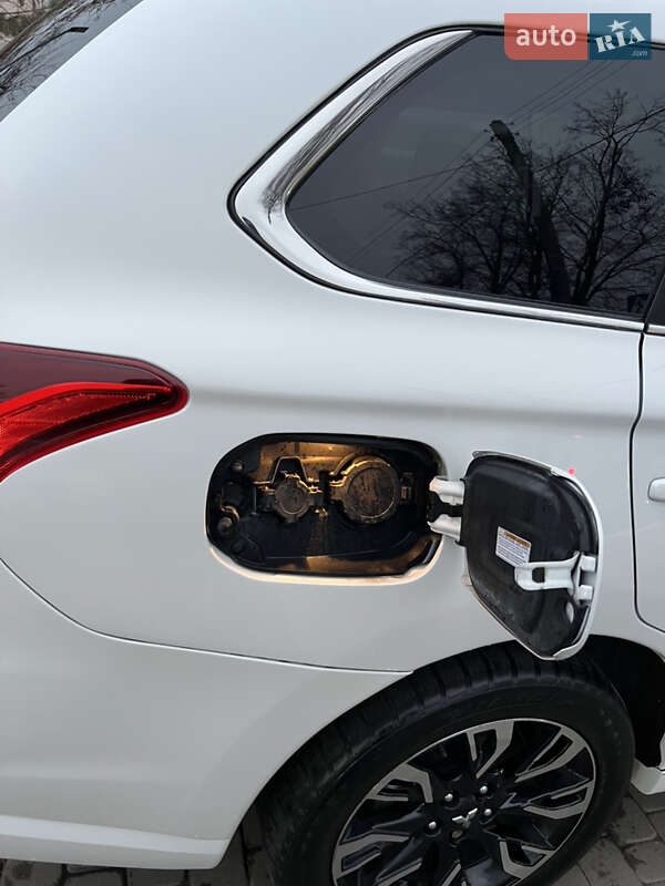 Внедорожник / Кроссовер Mitsubishi Outlander 2018 в Харькове фото 21 Внедорожник / Кроссовер Mitsubishi Outlander 2018 в Харькове