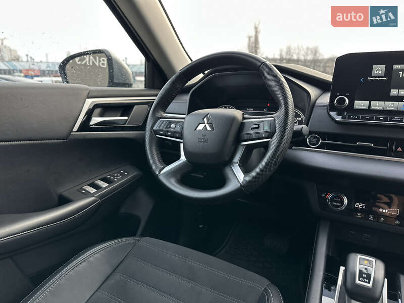 Позашляховик / Кросовер Mitsubishi Outlander 2023 в Харкові фото 14 Позашляховик / Кросовер Mitsubishi Outlander 2023 в Харкові