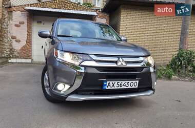 Внедорожник / Кроссовер Mitsubishi Outlander 2016 в Харькове