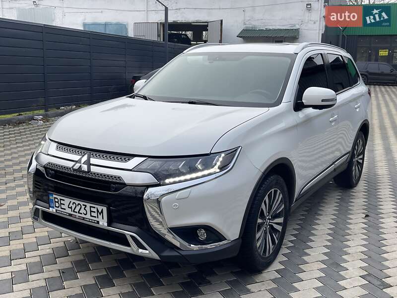 Mitsubishi Outlander 2018