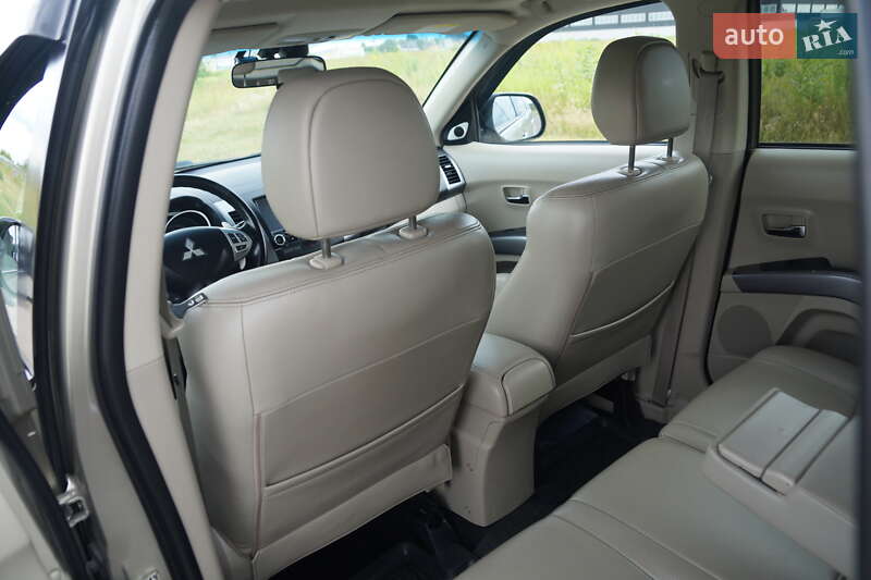 Внедорожник / Кроссовер Mitsubishi Outlander 2008 в Броварах фото 39 Внедорожник / Кроссовер Mitsubishi Outlander 2008 в Броварах