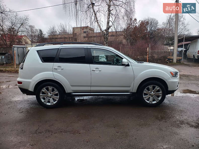 Внедорожник / Кроссовер Mitsubishi Outlander 2013 в Тернополе фото 4 Внедорожник / Кроссовер Mitsubishi Outlander 2013 в Тернополе