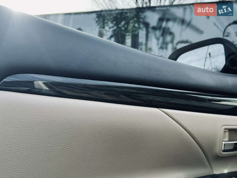 Внедорожник / Кроссовер Mitsubishi Outlander 2015 в Одессе фото 33 Внедорожник / Кроссовер Mitsubishi Outlander 2015 в Одессе