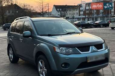 Позашляховик / Кросовер Mitsubishi Outlander 2008 в Хмільнику
