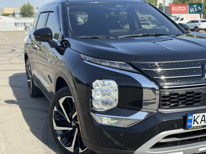 Mitsubishi Outlander 2024